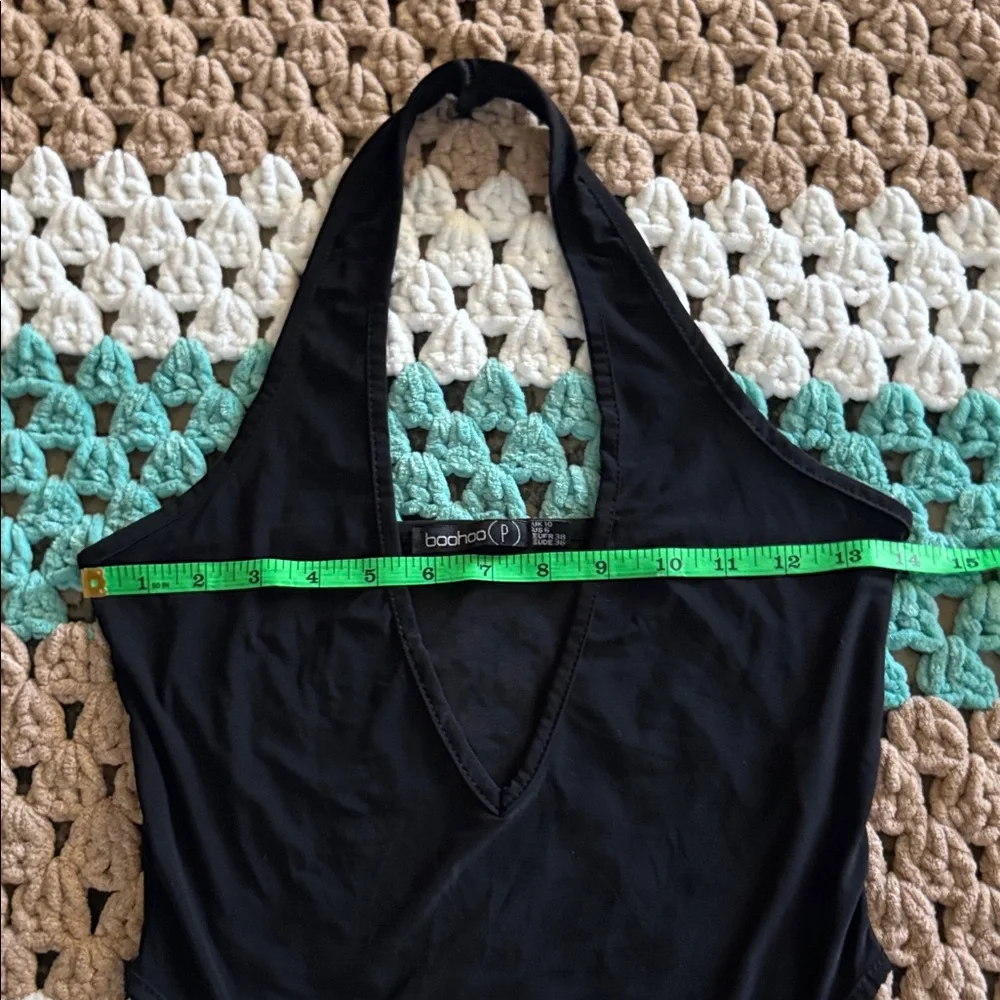 Boohoo Black Halter Deep V 1pc Bodysuit Womans sz 6 - Picture 3 of 4